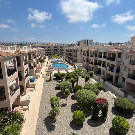 Royal Seacrest Residence Paphos Eksteriør bilde