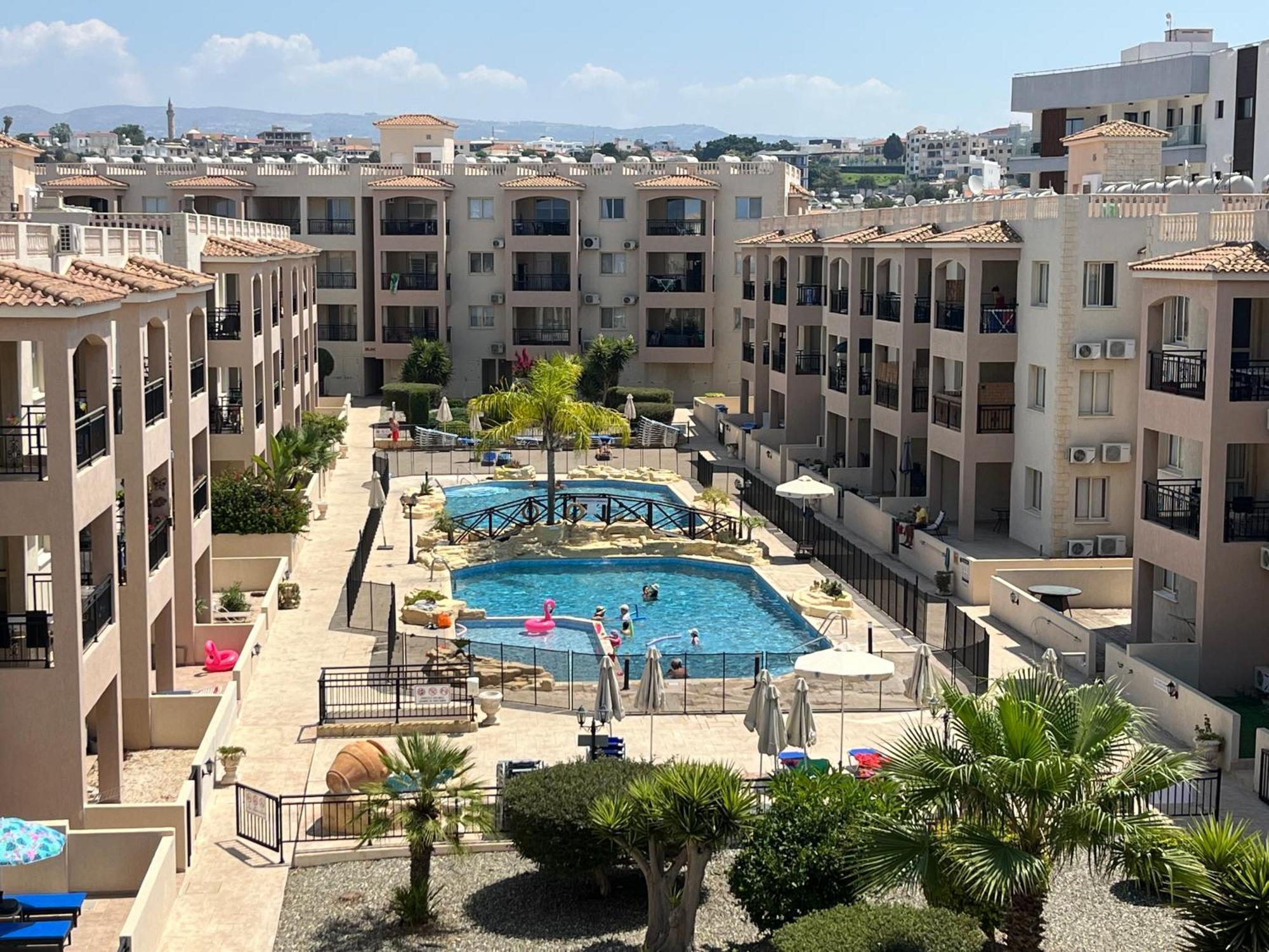 Royal Seacrest Residence Paphos Eksteriør bilde
